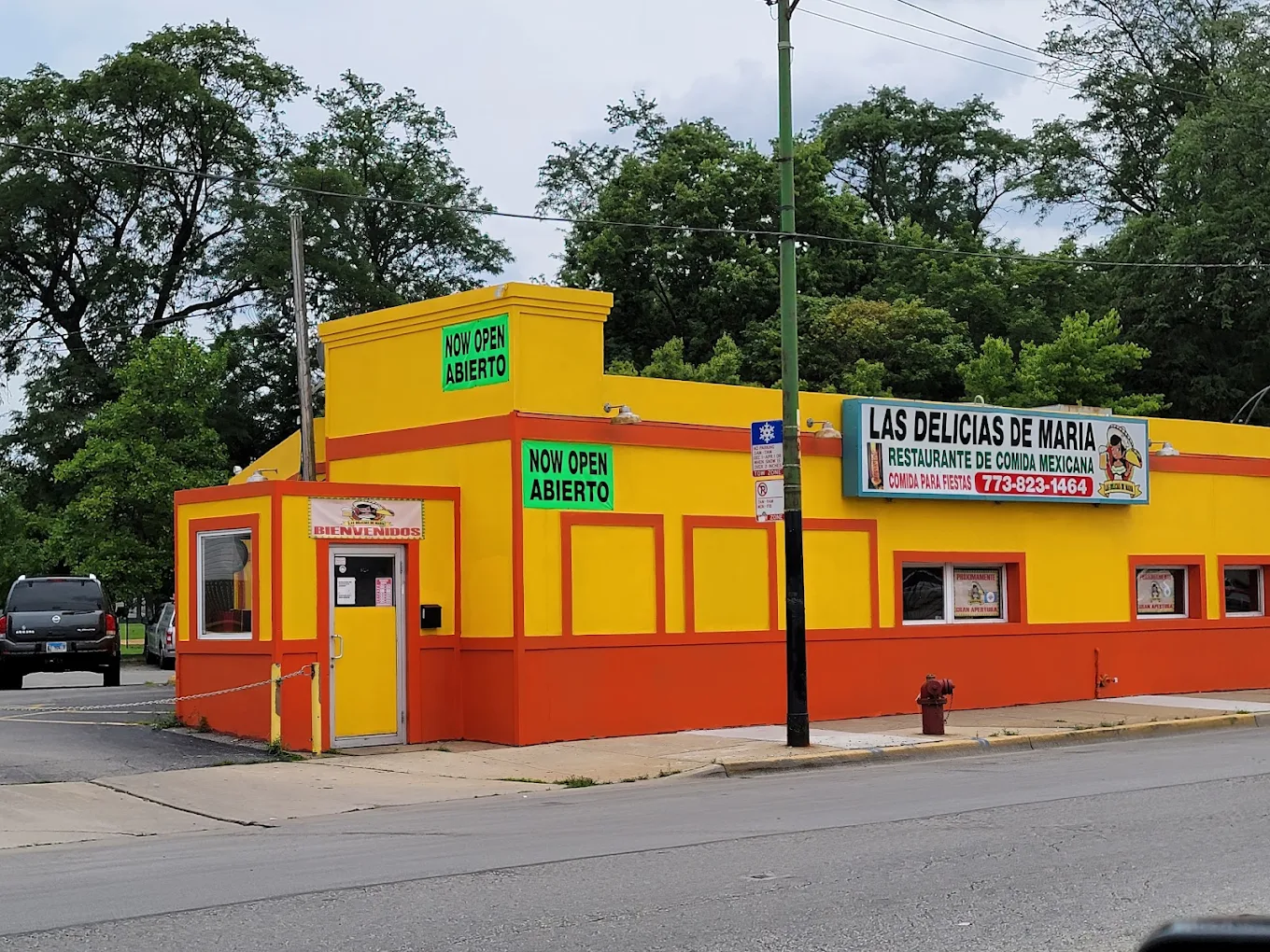 Las Delicias de Maria storefront on Archer Avenue in Chicago